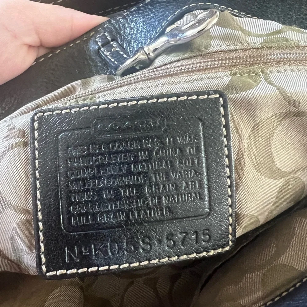 Coach Black Leather Shoulder Bag - Picture 5 of 13